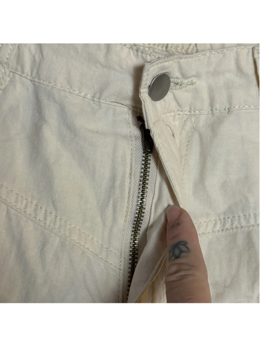 POL Womens Denim & Twill Embroidered Patchwork Wide Leg Pants MED Cream Lace EUC - Picture 7 of 9